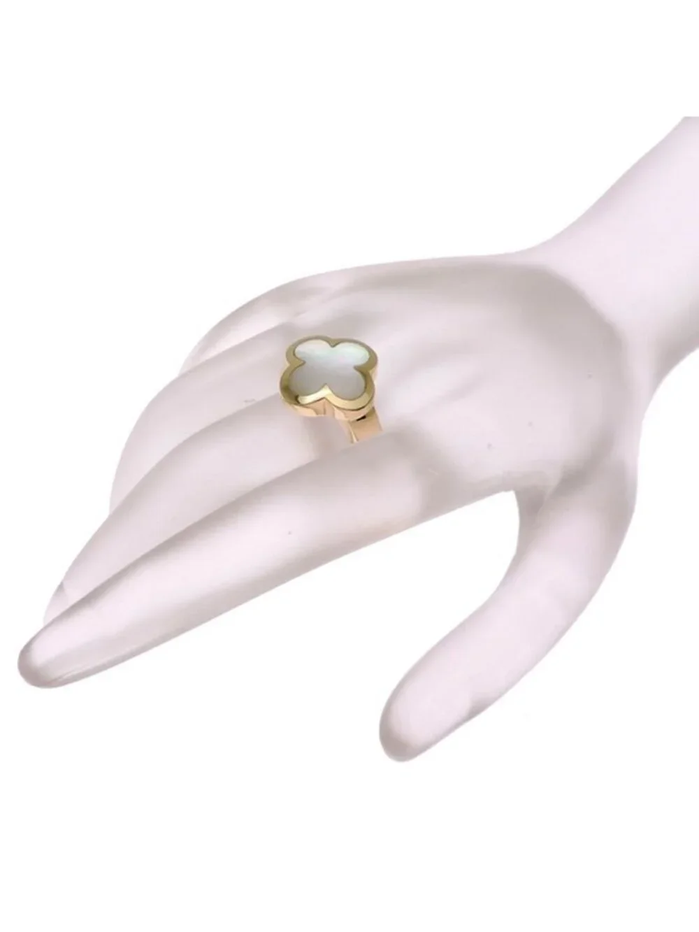 Van Cleef & Arpels Ring